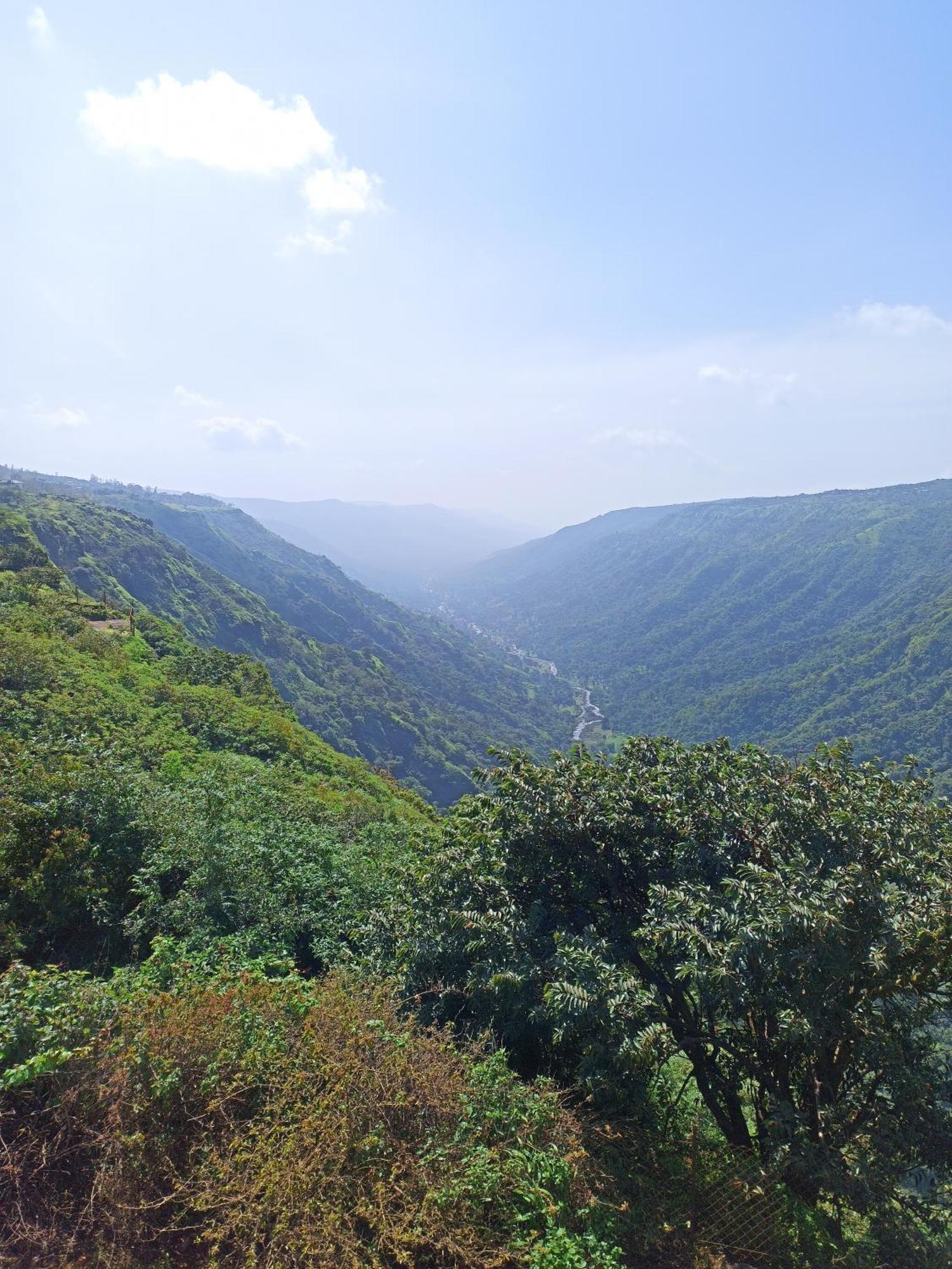 Strawberry Country Villa Mahābaleshwar Buitenkant foto